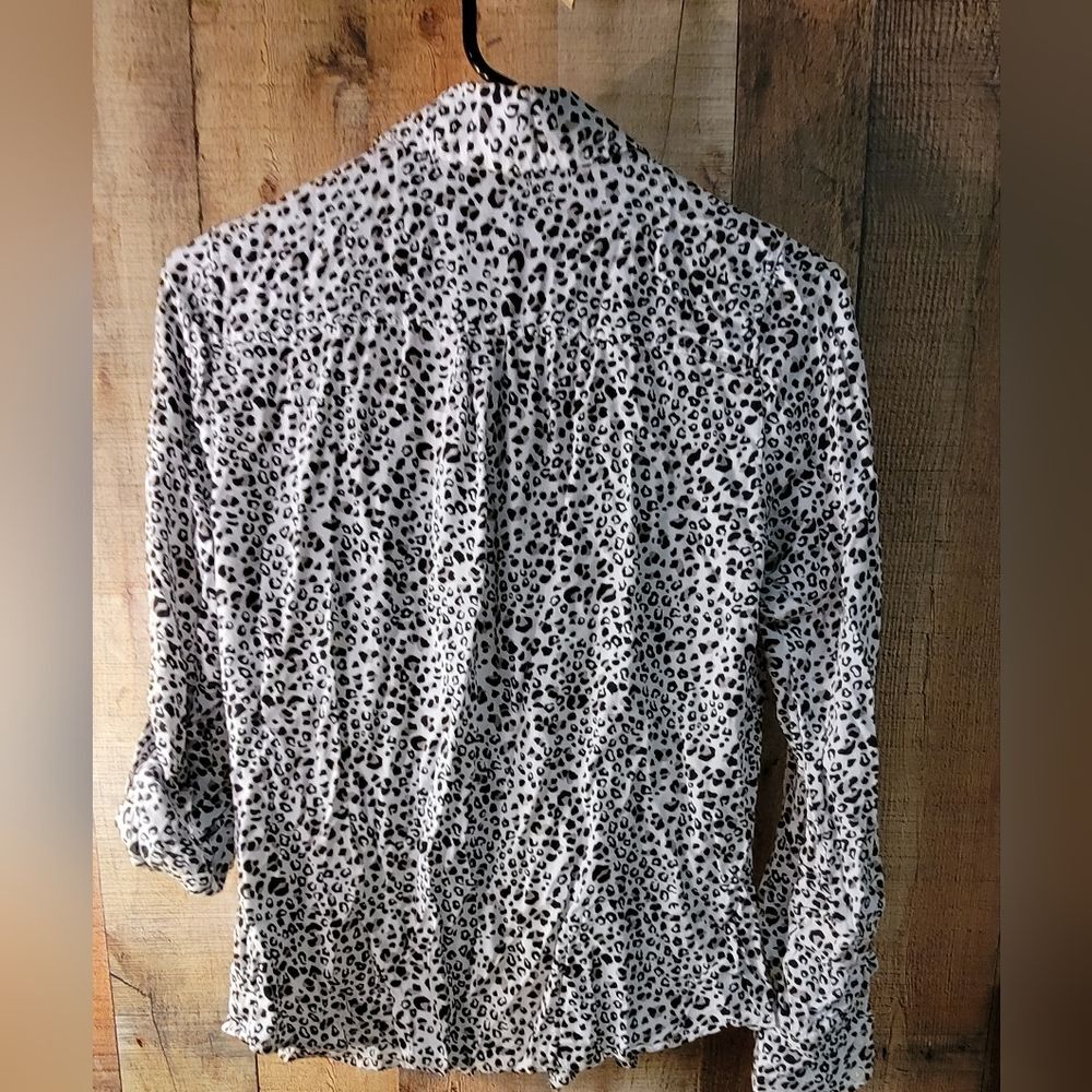 Kenar Leopard Print Blouse - Picture 3 of 6